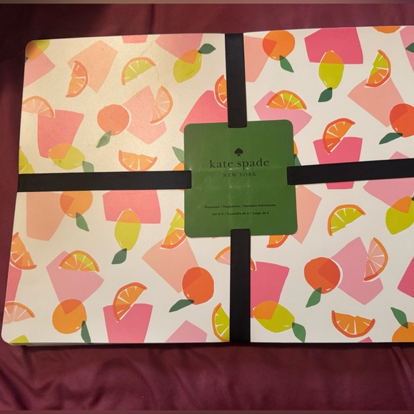 Set of 6 Kate Spade Placemats - great for indoor/outdoor! Pretty and practical🍋 - Picture 1 of 9